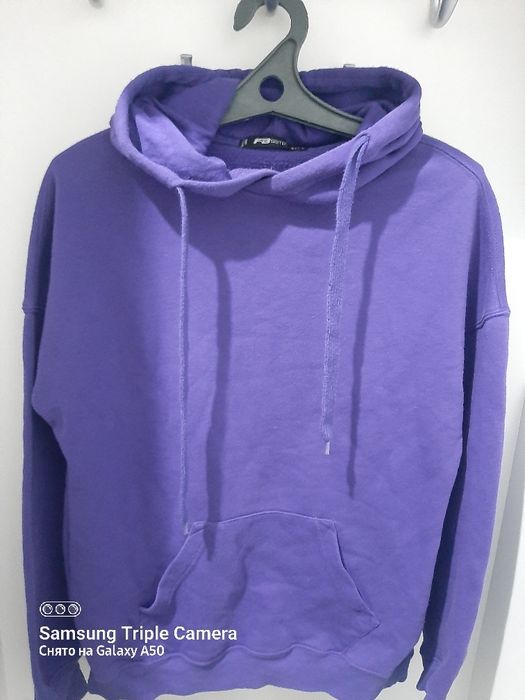 Толстовка  в  хорошем  слстоянии