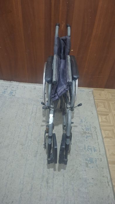 Инвалидная коляска