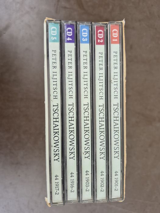 Vand lot  CD cu muzica clasica mixta Tschaikowsky 

8 CD =100lei

-livrez oriunde în țară cu FAN COURIER sau orice alt serviciu de cu