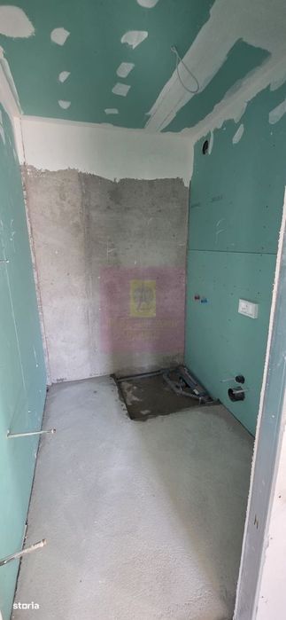 Apartament NOU cu 4 camere de vanzare in Campina