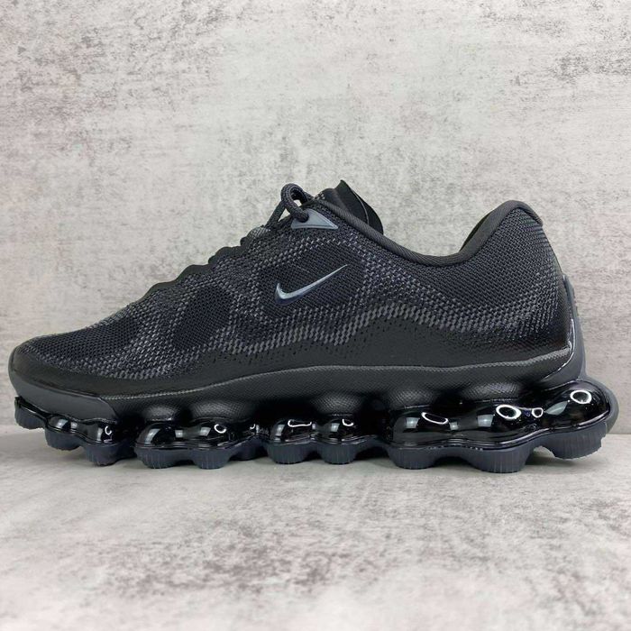 Продавам нови мъжки маратонки The Fragment x Nike Air Liquid Max "Black
