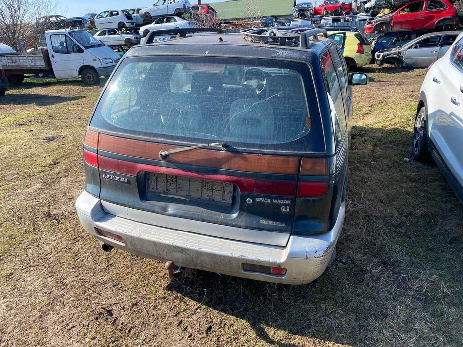 Mitsubishi Space Runner 2.0 D НА ЧАСТИ hyundai santamo 4x4