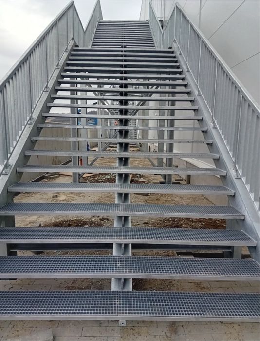 Scari metalice zincate