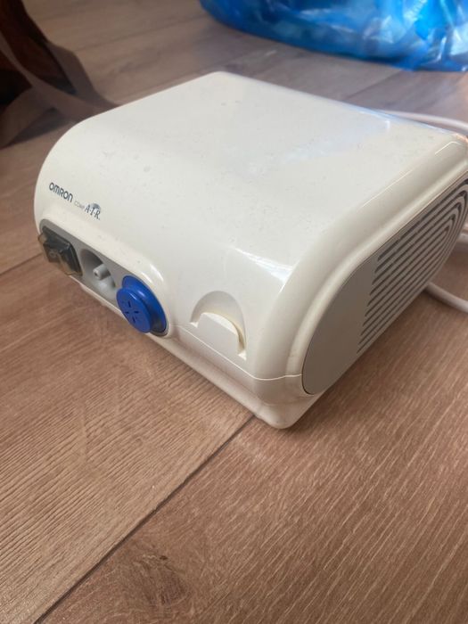 Ингалятор с насадками Omron