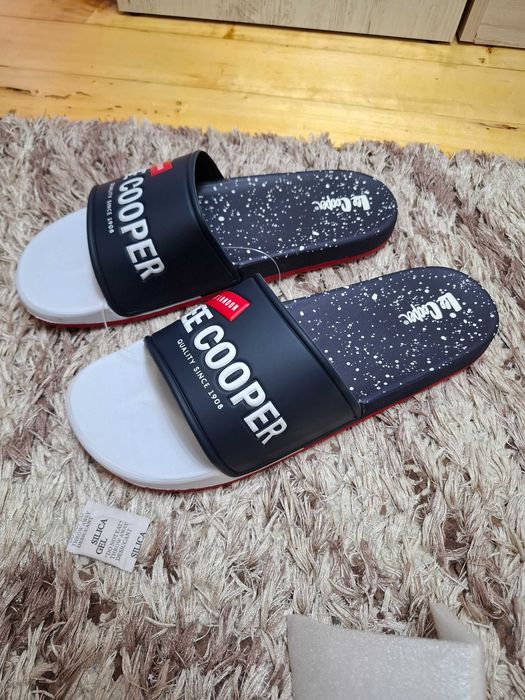 Чехли lee cooper