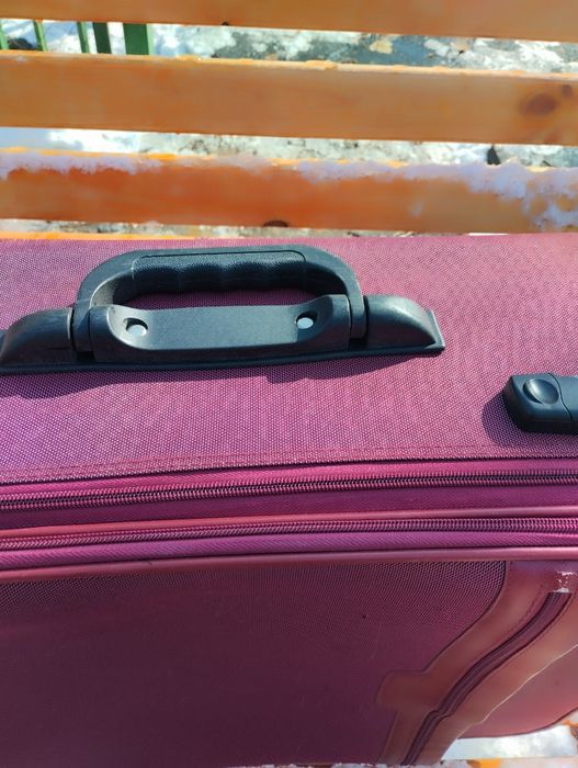 Чемодан, 62.см на 42 см