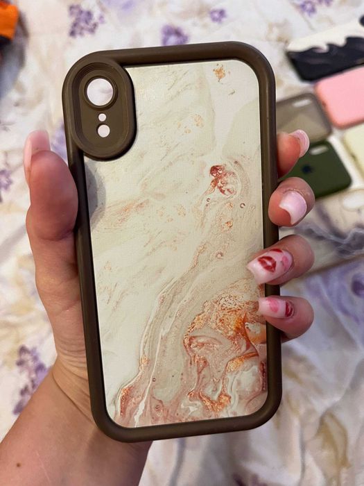 Чехлы на iPhone xr