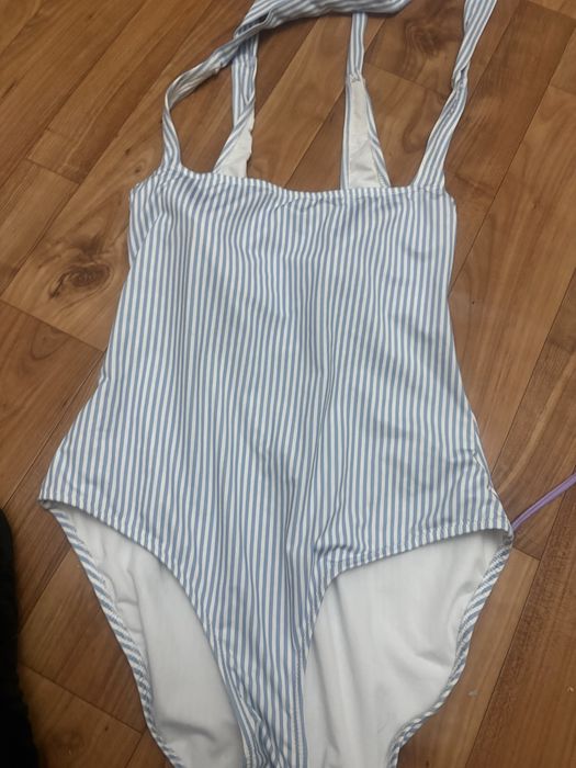Купальники продам