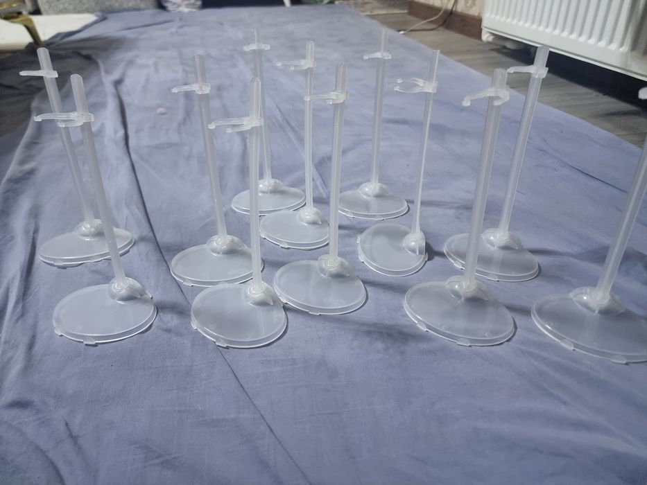 Подставка для куклы