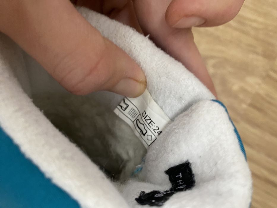 Зимние ботинки детские размер 24