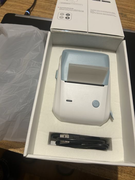 Yangi NIIMBOT B1 portativ termoprinteri — 45х25 мм