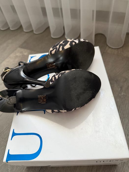 pantofi de vară Guess