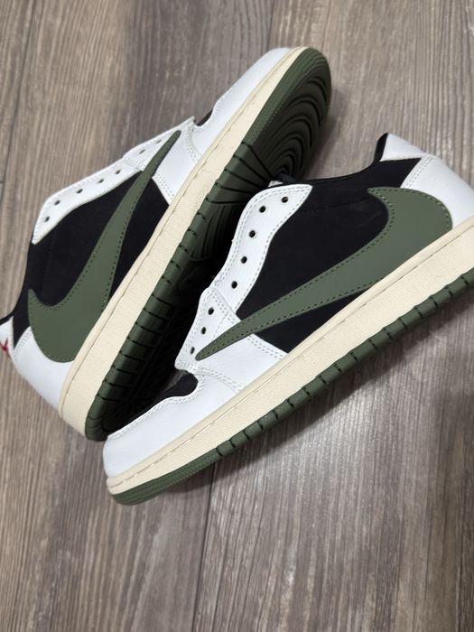 Jordan 1 Travis Scott Olive