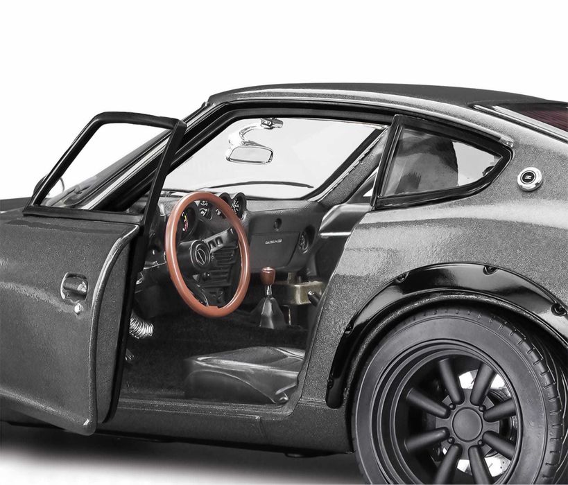 Macheta Datsun 240Z 1:18 Sun Star
