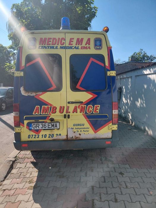 Se vinde ambulanta
