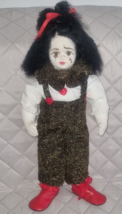 Păpușă de colectie