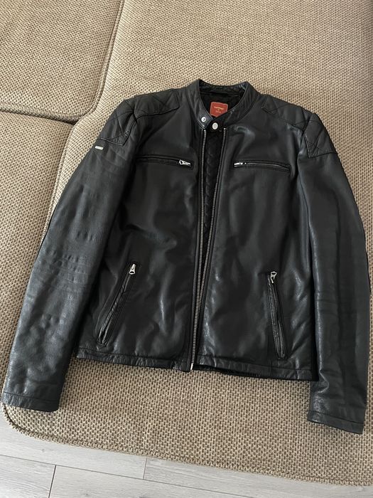 Продам куртку SUPERDRY