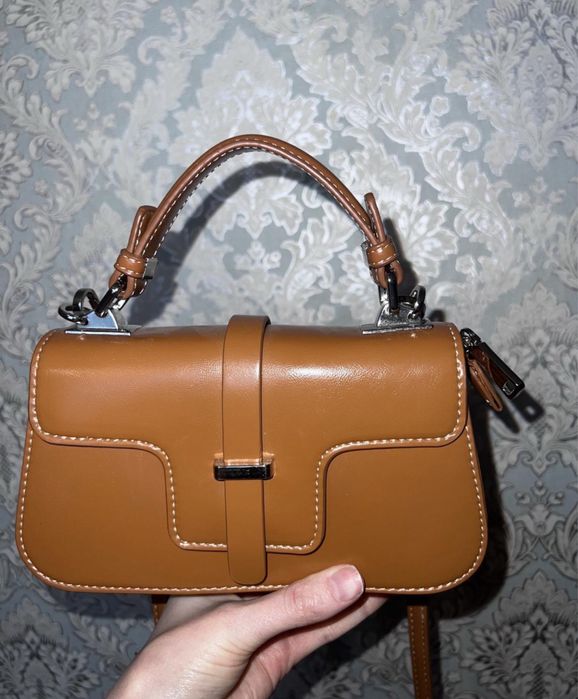 Новая мини сумка с длинным ремешком