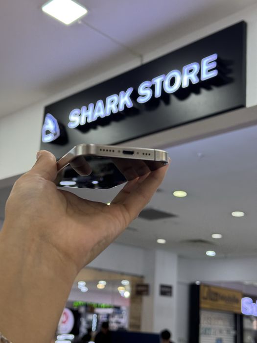 iphone 15 pro Shark Store