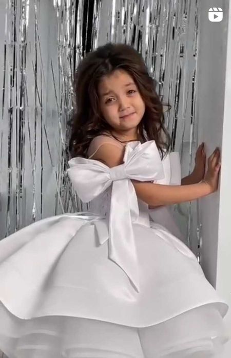 Продам детские платья