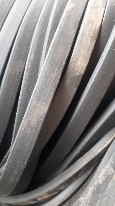 Пористая резина поласа