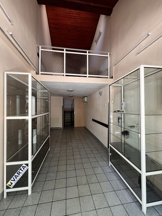 Дава се под наем Магазин в София, Малинова долина - 59 кв.м за 688.5 € - Снимка #1