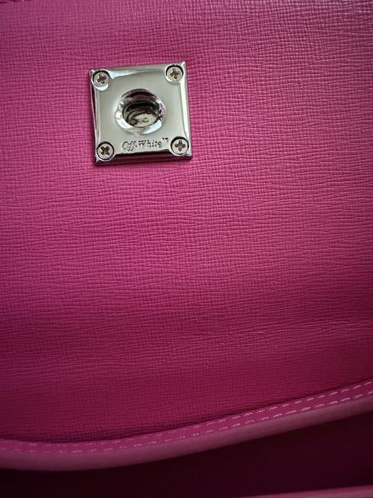 Оригинална чанта Off-White Jitney