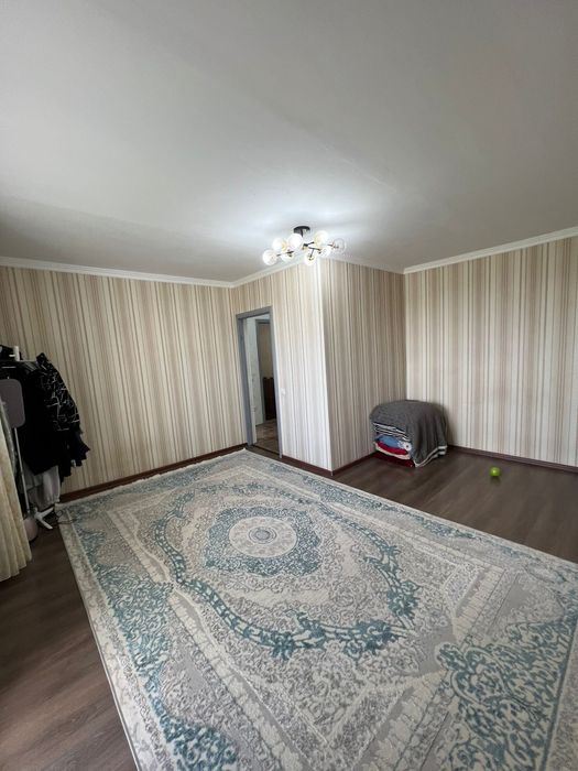 Продам 1 кв 6/6 эт 1994 г Жилгородок Е батыра 7