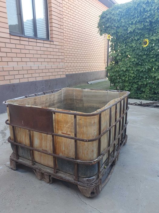 Бочка садовая б/у