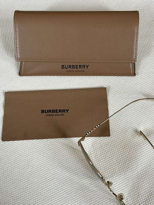 дамски слънчеви очила burberry
