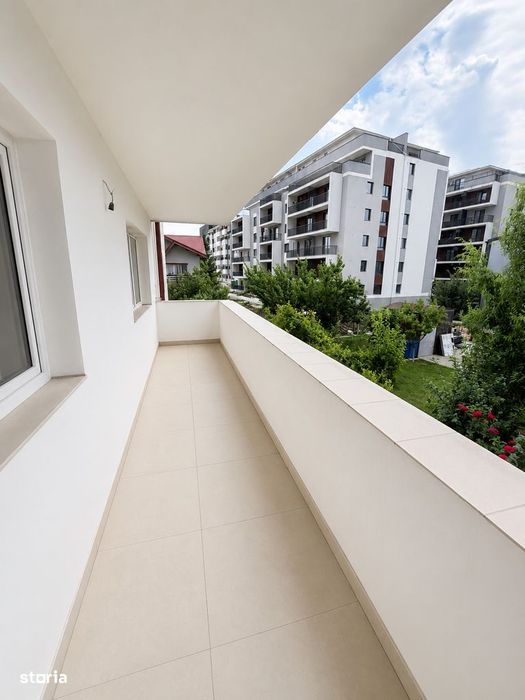 Apartament 3 camere, balcon, gata de utilizare