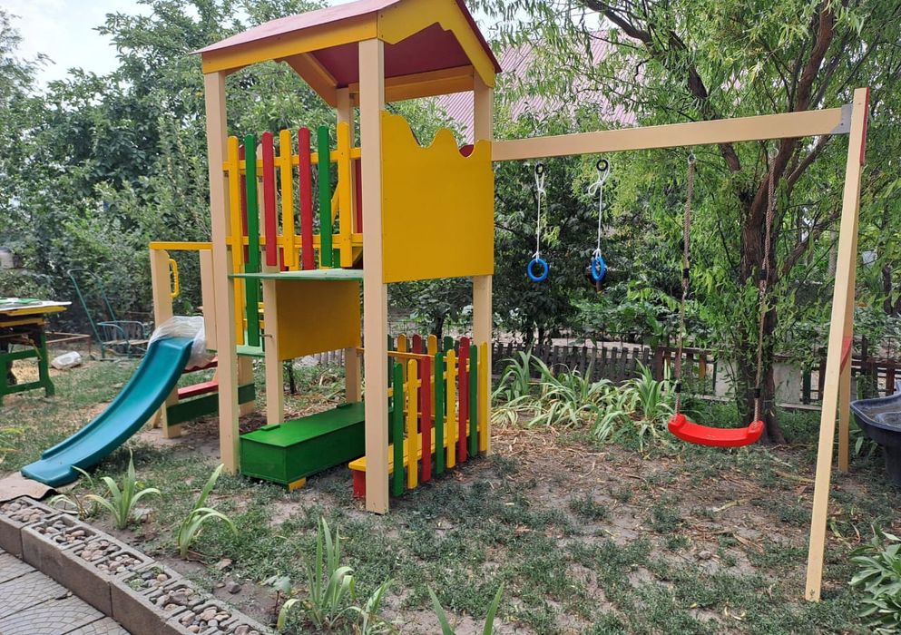 продаем детскую площадку