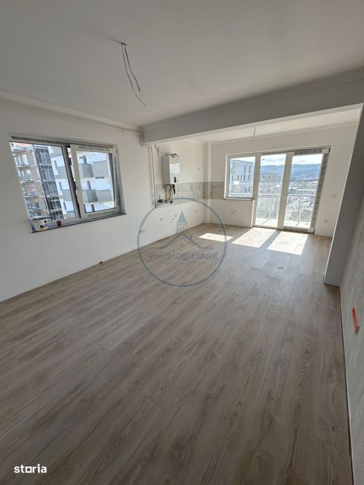 Apartament 3 camere / 2 bai / etaj 3 / 95 mp / parcare + boxa / ZONA