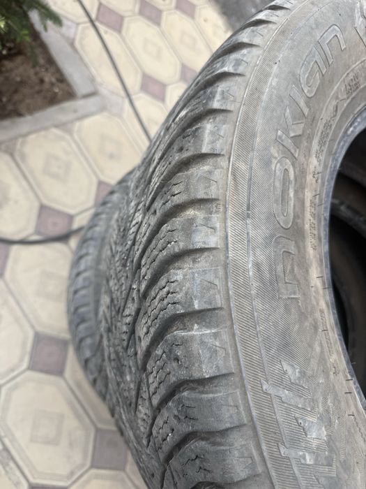 Продам шины от 200 и 570 джипы