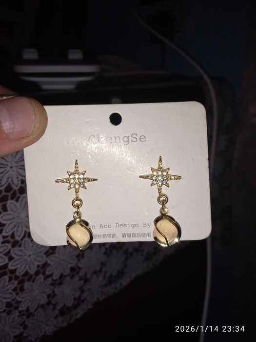 Новые серьги не разу не насились