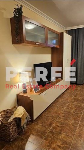 Продава се Едностаен апартамент в Свети Влас - 38 кв.м за 1290 €/кв.м - Снимка #2