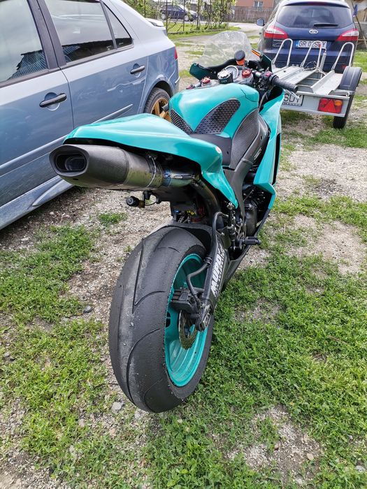 Vand Piese Kawasaki Ninja ZX6R 2007 Cascioarele • OLX.ro