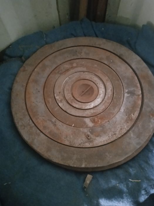 Плита чугуная круглая