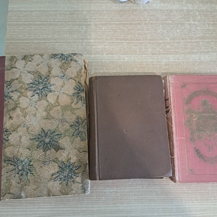 Антикварни книги