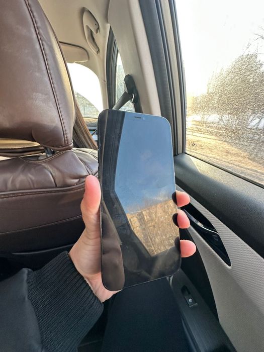 Продаю Iphone 12 Pro Max