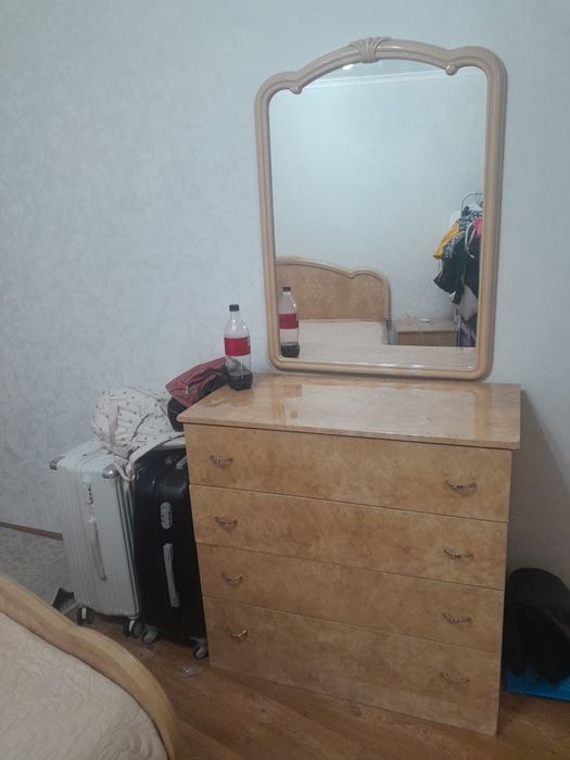 Спальный гарнитур в хорошем состоянии