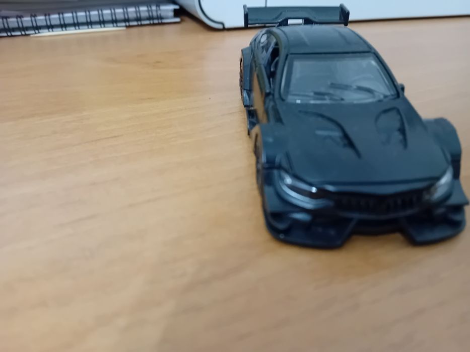 Игрушечные машинки