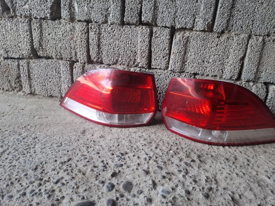 Stopuri Triple Wolswagen Golf 5 Break prețul afișat este pe bucata