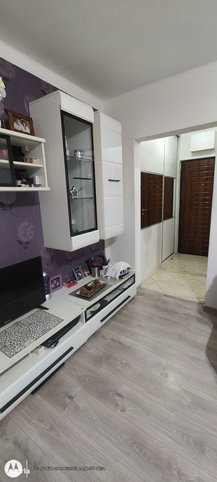 Tomis Nord 3 camere semidecomandate parter