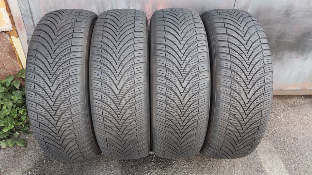 4бр. всесезонни гуми 225/65/17 Kumho Solus
dot4523