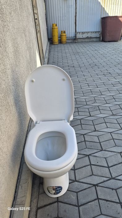 Продам унитаз б/у