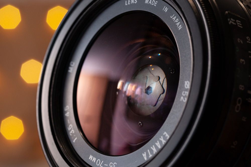 Nikon Exakta AF 35-70mm f/3.5-4.5 обектив Никон