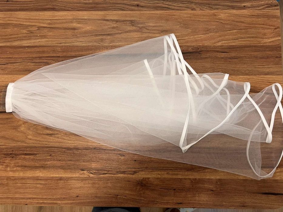 Сватбен воал с кант