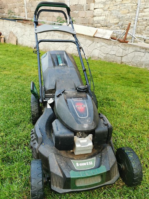 De vânzare mașină de tuns gazon