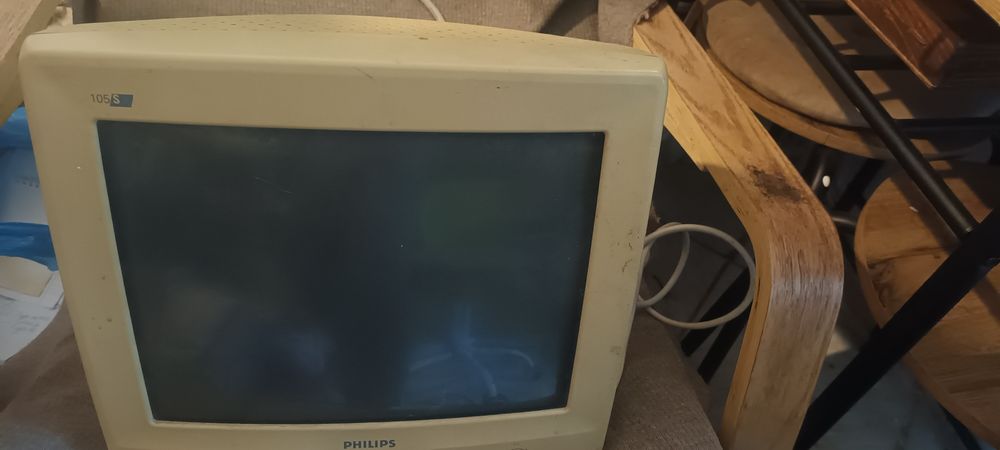 Vand monitor Philips 105S, diag9nala 15 inch, 100 lei